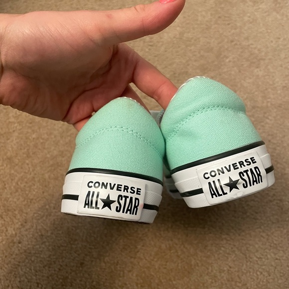 New converse size 37.5 (boys’ size 5, women’s size 7) - Picture 3 of 6